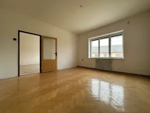 Prodej rodinného domu, Bernartice, 320 m2