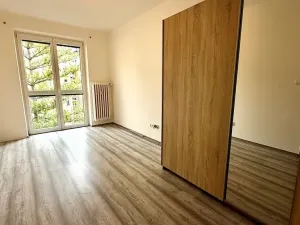 Pronájem bytu 2+1, Praha - Vršovice, Ruská, 52 m2