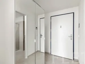 Pronájem bytu 1+kk, Praha - Modřany, Mezi vodami, 33 m2