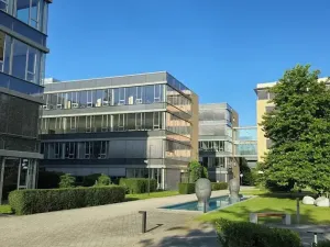 Pronájem kanceláře, Praha, 2540 m2