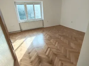 Pronájem bytu 1+1, Lanškroun, B. Smetany, 51 m2