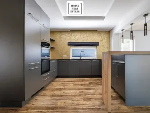 Prodej bytu 2+kk, Karlovy Vary, Šumavská, 75 m2