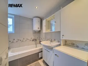 Pronájem bytu 2+1, Bobnice, Kovanská, 73 m2