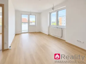 Prodej bytu 2+kk, Pohořelice, Znojemská, 61 m2