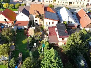 Prodej komerční nemovitosti, Chlumec nad Cidlinou, Klicperovo náměstí, 262 m2