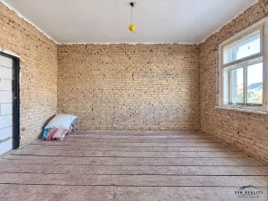 Prodej komerční nemovitosti, Chlumec nad Cidlinou, Klicperovo náměstí, 262 m2