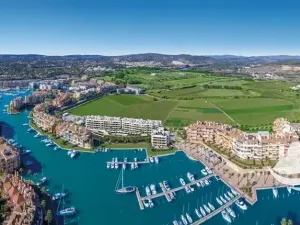 Prodej bytu 4+kk, Manilva, Španělsko, 103 m2