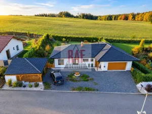 Prodej rodinného domu, Sazomín, 225 m2