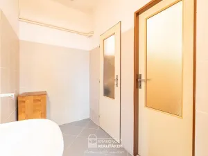 Pronájem komerční, Hranice - Hranice I-Město, Tř. 1. máje, 96 m2