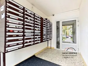 Pronájem bytu 2+kk, Praha - Černý Most, Kpt. Stránského, 43 m2
