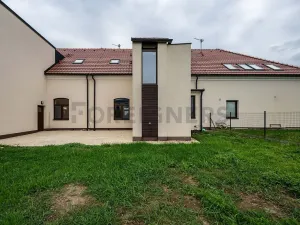 Pronájem rodinného domu, Dubany, 160 m2