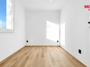 Pronájem bytu 2+kk, Nymburk, Jiřího Wolkera, 34 m2