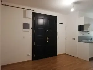 Pronájem kanceláře, Praha - Žižkov, Roháčova, 67 m2