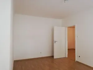 Pronájem kanceláře, Praha - Žižkov, Roháčova, 67 m2