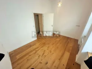 Pronájem bytu 2+kk, Praha - Žižkov, Vlkova, 40 m2