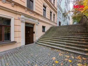 Prodej komerční nemovitosti, Karlovy Vary, Moravská, 85 m2