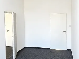 Pronájem kanceláře, Uherský Brod, Masarykovo nám., 16 m2