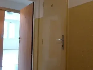 Pronájem bytu 2+1, Praha - Kobylisy, Šimůnkova, 49 m2