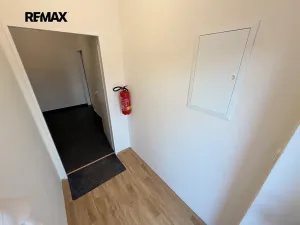 Pronájem bytu 2+kk, Dobřichovice, Tyršova, 43 m2