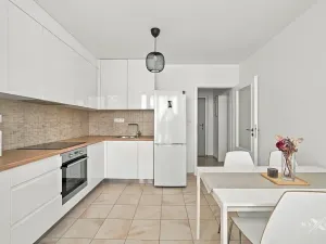 Pronájem bytu 2+1, Praha - Vršovice, Petrohradská, 59 m2