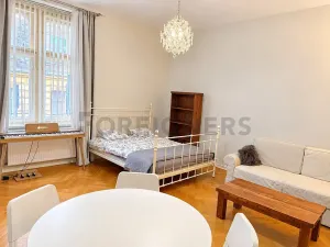 Pronájem bytu 1+kk, Praha - Vinohrady, Varšavská, 40 m2