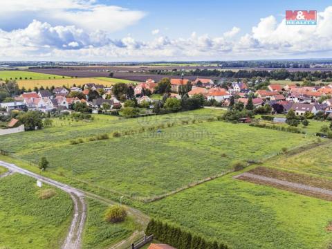 Prodej pozemku pro komerční výstavbu, Bříství, 8200 m2