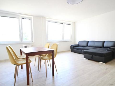 Pronájem bytu 1+kk, Praha - Žižkov, Roháčova, 42 m2