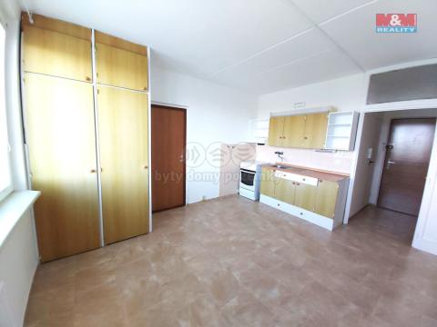 Pronájem bytu 1+1, Louny, Kpt. Nálepky, 36 m2