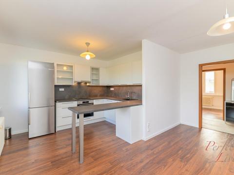 Pronájem bytu 2+kk, Praha - Střížkov, Varnsdorfská, 54 m2