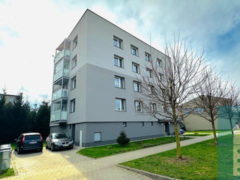 Prodej bytu 4+1, Zdounky, Nádražní, 107 m2