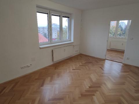 Pronájem bytu 3+1, Strakonice - Strakonice I, Mírová, 57 m2