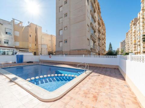 Prodej bytu 3+1, Torrevieja, Španělsko, 65 m2