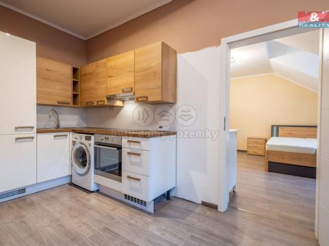 Pronájem bytu 2+kk, Karlovy Vary, Moskevská, 49 m2