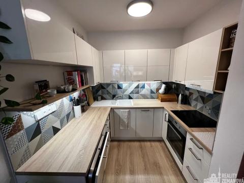 Pronájem bytu 3+kk, Praha - Záběhlice, Velenovského, 80 m2