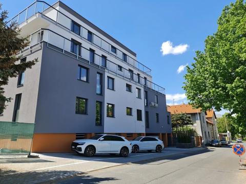 Pronájem bytu 2+kk, Kladno, Vrchlického, 74 m2