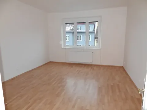 Pronájem bytu 2+kk, Praha - Břevnov, Bělohorská, 60 m2