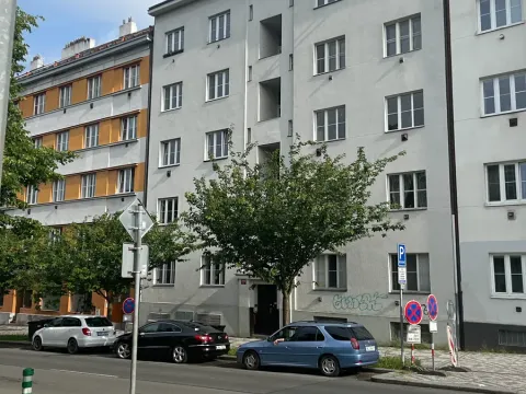 Pronájem bytu 1+kk, Praha - Vršovice, Ruská, 28 m2