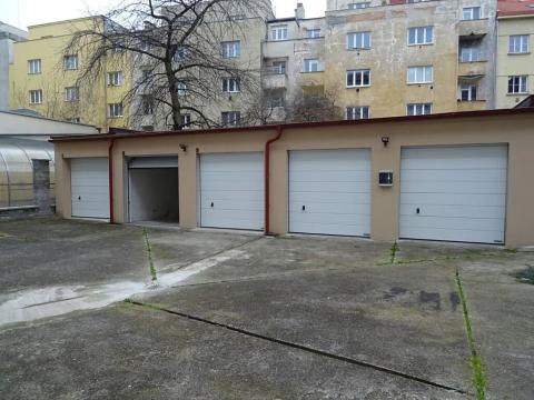 Pronájem garáže, Praha - Nusle, 5. května, 15 m2