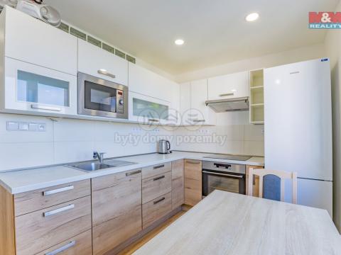 Prodej bytu 3+1, Krnov - Pod Cvilínem, SPC F, 72 m2