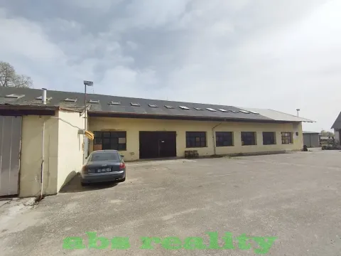 Pronájem skladu, Straky, 850 m2