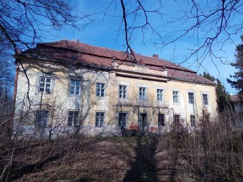 Prodej domu, Hajany, 2400 m2