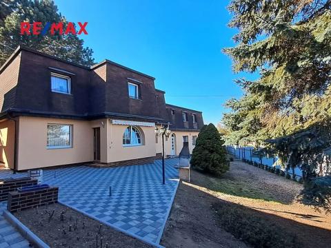 Prodej činžovního domu, Zdiby, Spojovací, 597 m2