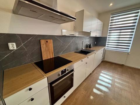 Pronájem bytu 2+kk, Břeclav, Denisova, 51 m2