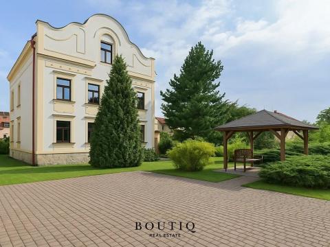 Prodej obchodního prostoru, Praha - Modřany, Pekárkova, 530 m2