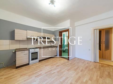 Pronájem bytu 1+1, Praha - Žižkov, Jeseniova, 47 m2