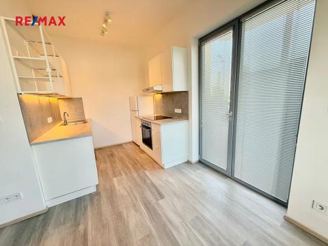 Pronájem bytu 2+kk, Plzeň, Na Terasách, 51 m2