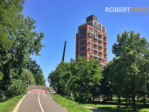 Pronájem bytu 2+kk, Praha - Vysočany, Freyova, 43 m2