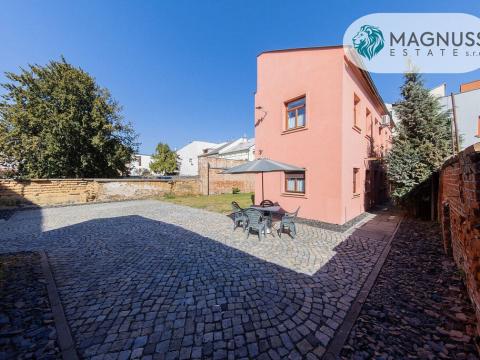 Prodej bytu 3+kk, Šternberk, Hlavní náměstí, 96 m2