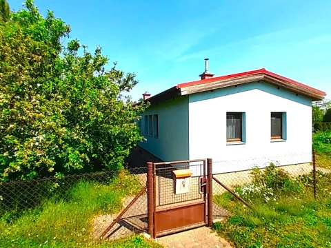 Prodej rodinného domu, Chvaletice, Nerudova, 63 m2