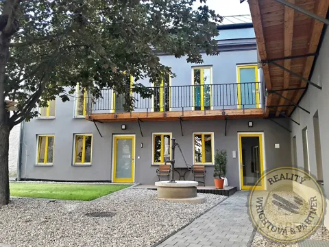 Prodej bytu 2+kk, Praha - Libeň, Zenklova, 37 m2